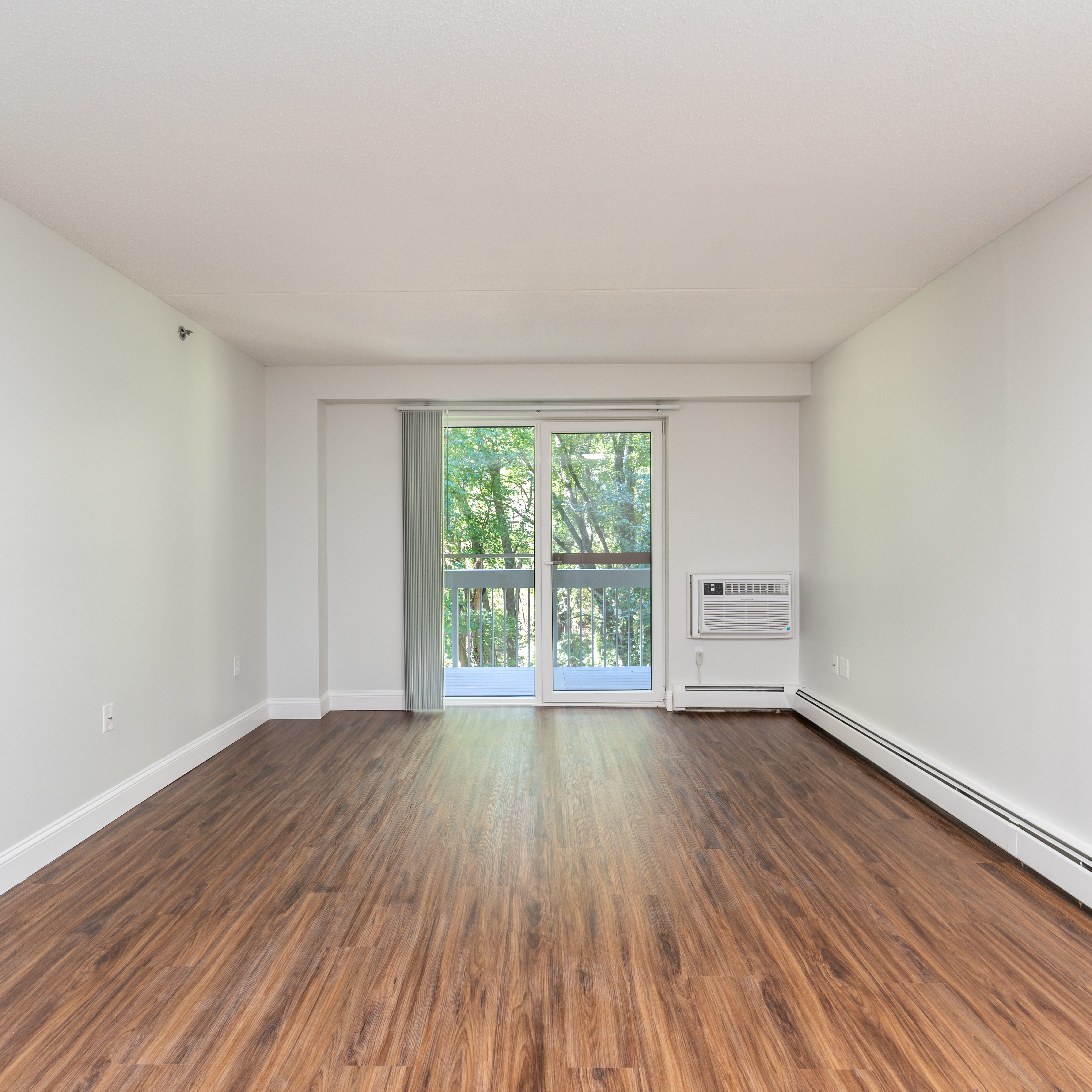 Airy, open apartment room